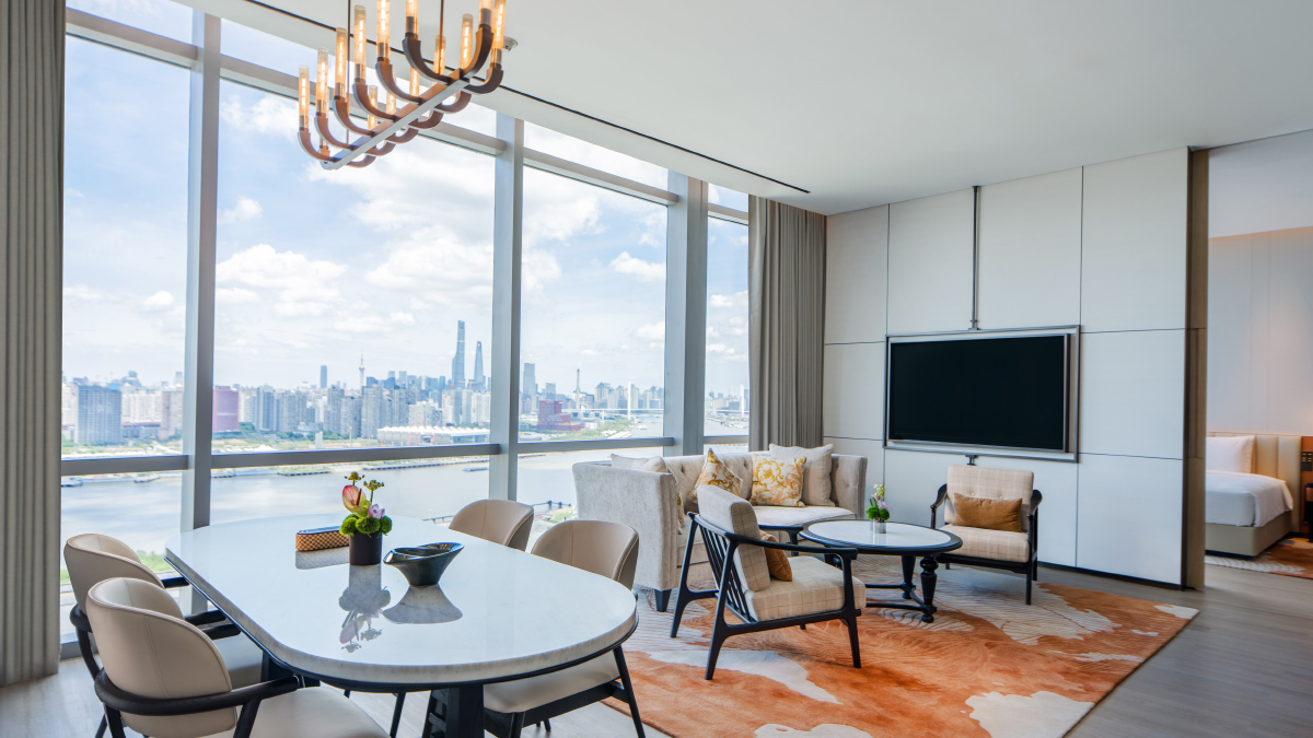 Oriental River View Suite King